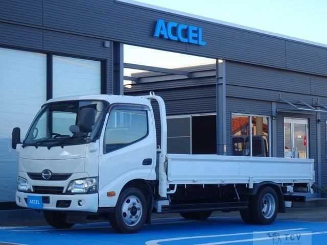 Used Hino Dutro 2017 2t 5MT (134,000 km) - TCV (formerly Trade Car View)
