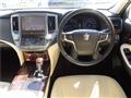 2013 Toyota Crown Hybrid