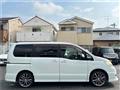 2009 Nissan Serena