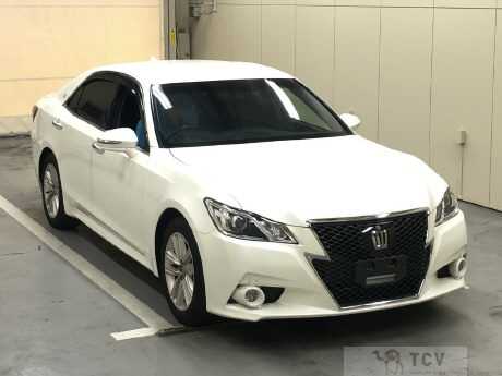 2015 Toyota Crown