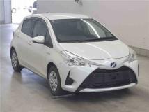 2017 Toyota Vitz