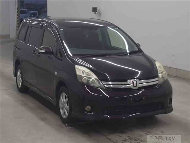 2013 Toyota Isis