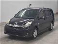 2013 Toyota Isis