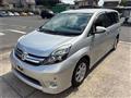 2014 Toyota Isis
