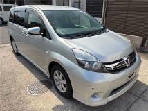 2014 Toyota Isis
