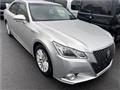 2013 Toyota Crown Hybrid