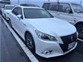 2013 Toyota Crown Hybrid