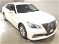 2013 Toyota Crown Hybrid
