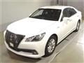 2013 Toyota Crown Hybrid