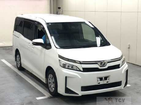 2018 Toyota Voxy