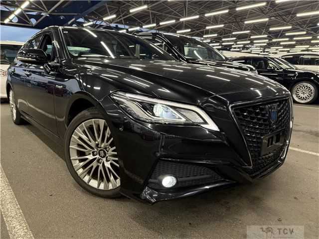 2019 Toyota Crown Hybrid