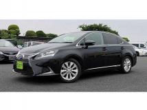 2017 Lexus HS