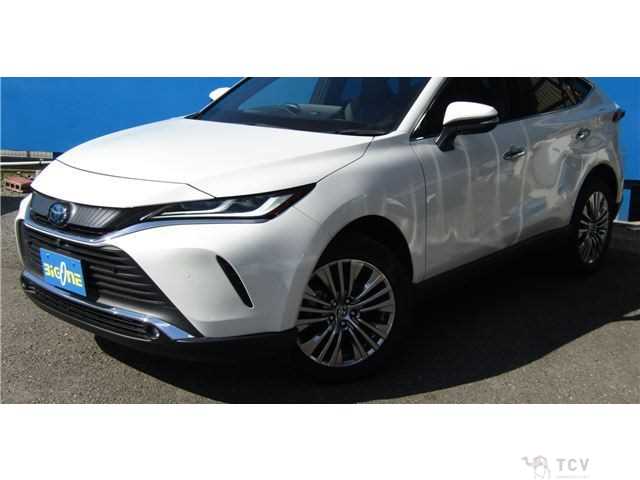 2022 Toyota Harrier Hybrid