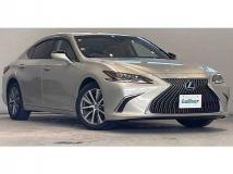 2019 Lexus ES
