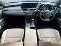 2019 Lexus ES