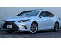 2019 Lexus ES