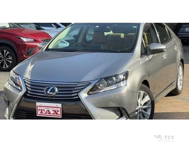 2016 Lexus HS