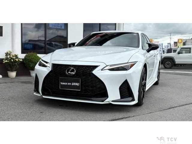 2025 Lexus IS