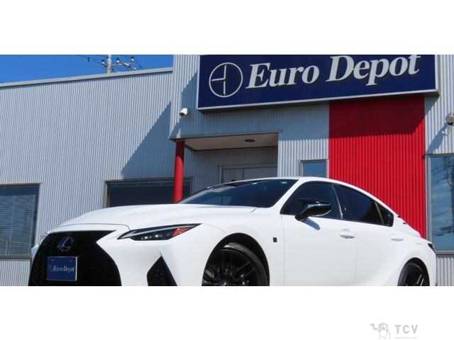 2023 Lexus IS