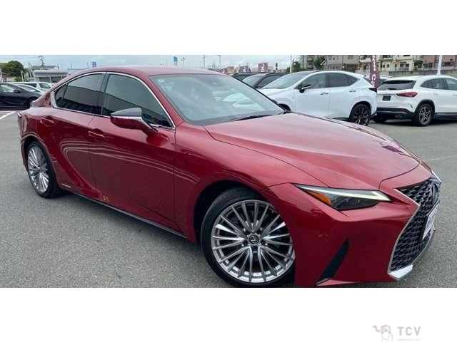 2022 Lexus IS