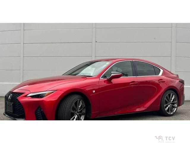 2022 Lexus IS