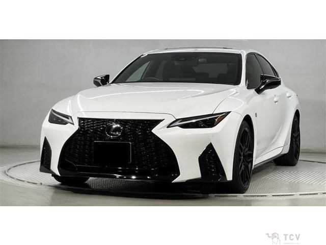 2022 Lexus IS
