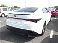 2022 Lexus IS