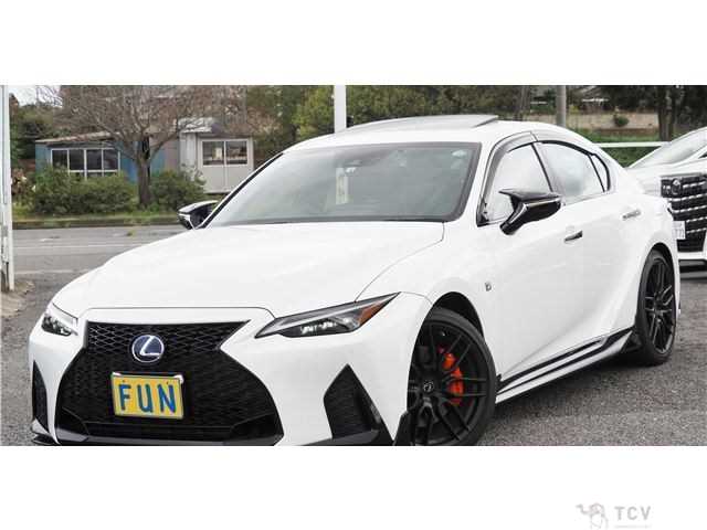 2022 Lexus IS
