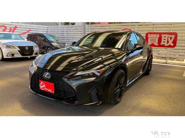 2022 Lexus IS