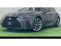 2021 Lexus IS