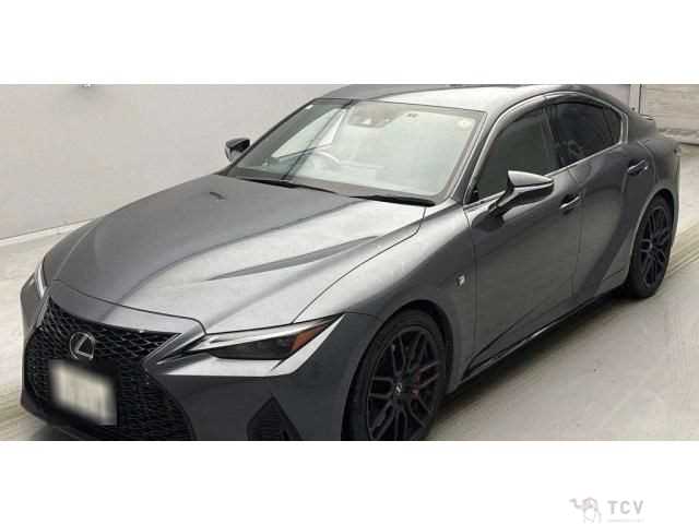 2021 Lexus IS