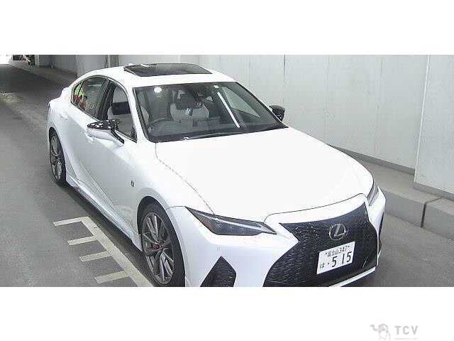 2021 Lexus IS
