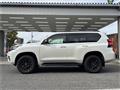 2022 Toyota Land Cruiser Prado