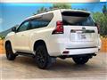 2022 Toyota Land Cruiser Prado