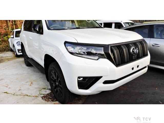 2023 Toyota Land Cruiser Prado