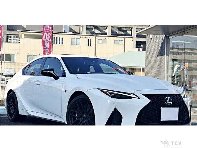2023 Lexus IS
