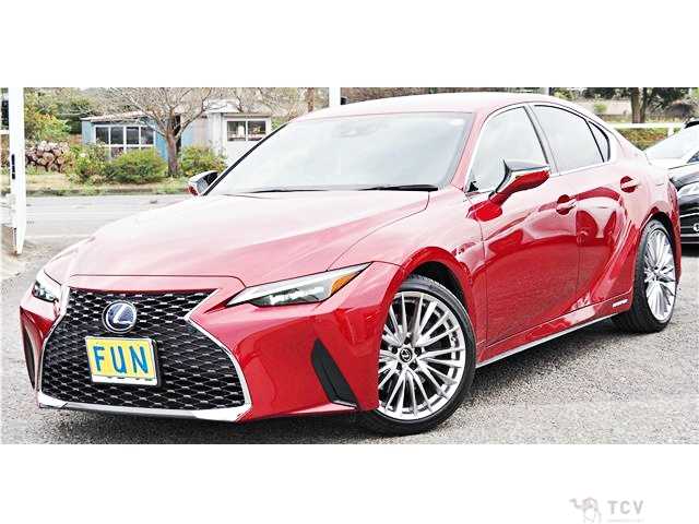2022 Lexus IS