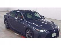 2022 Lexus IS