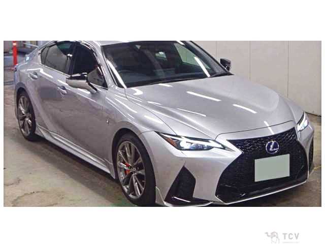 2021 Lexus IS