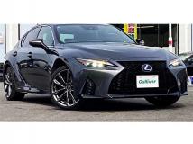 2021 Lexus IS