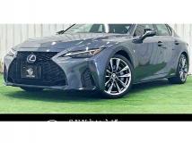 2021 Lexus IS