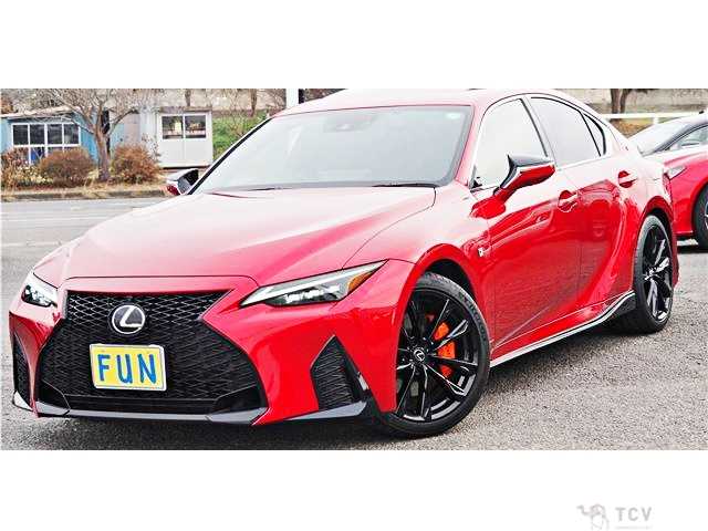 2021 Lexus IS