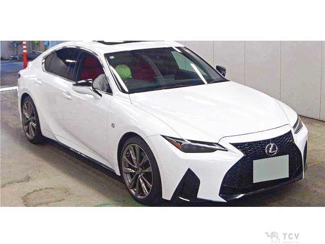 2021 Lexus IS