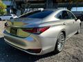 2019 Lexus ES