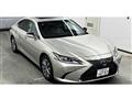 2019 Lexus ES