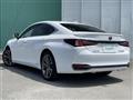 2019 Lexus ES