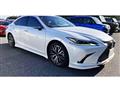 2019 Lexus ES