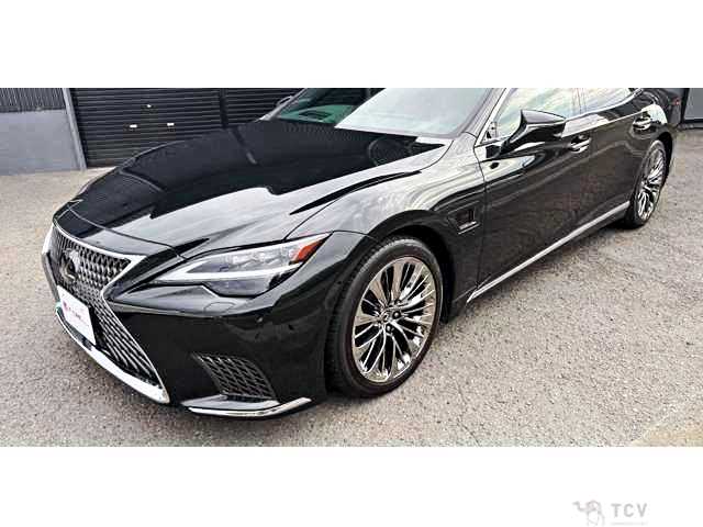 2023 Lexus LS