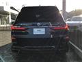 2022 BMW X7