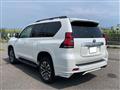 2022 Toyota Land Cruiser Prado
